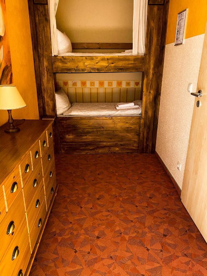 Hotel Sanssouci บาด ฟาลลิงบอสเทล ภายนอก รูปภาพ