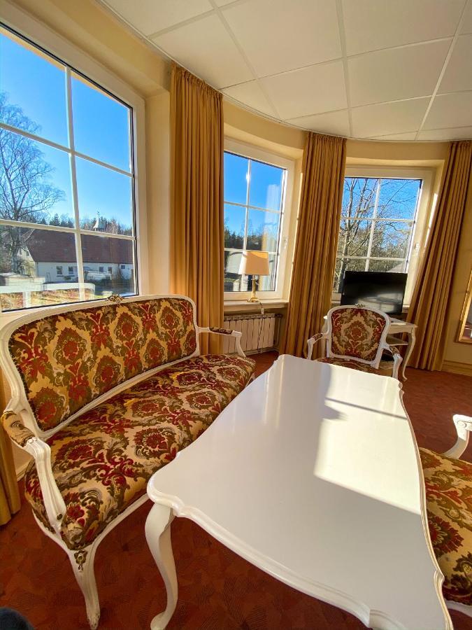 Hotel Sanssouci บาด ฟาลลิงบอสเทล ภายนอก รูปภาพ